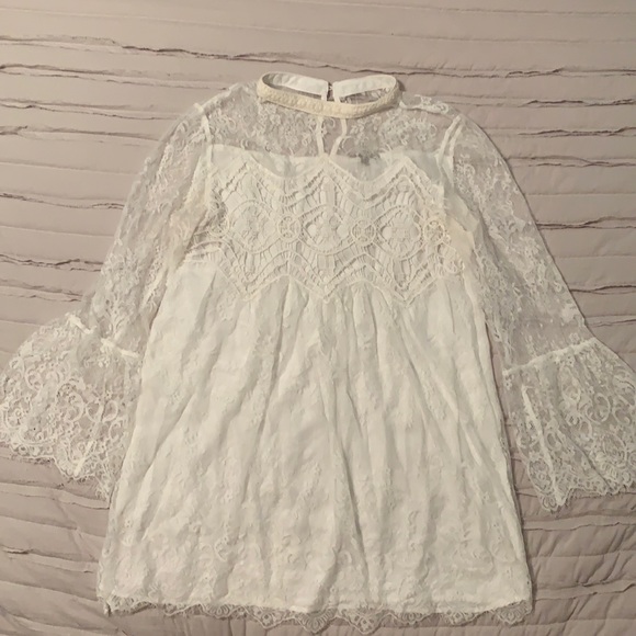 JODIFL Dresses & Skirts - White lace dress
